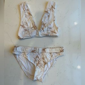 Revel Rey - XS Abigail top & Rita bottom in “White Lily”